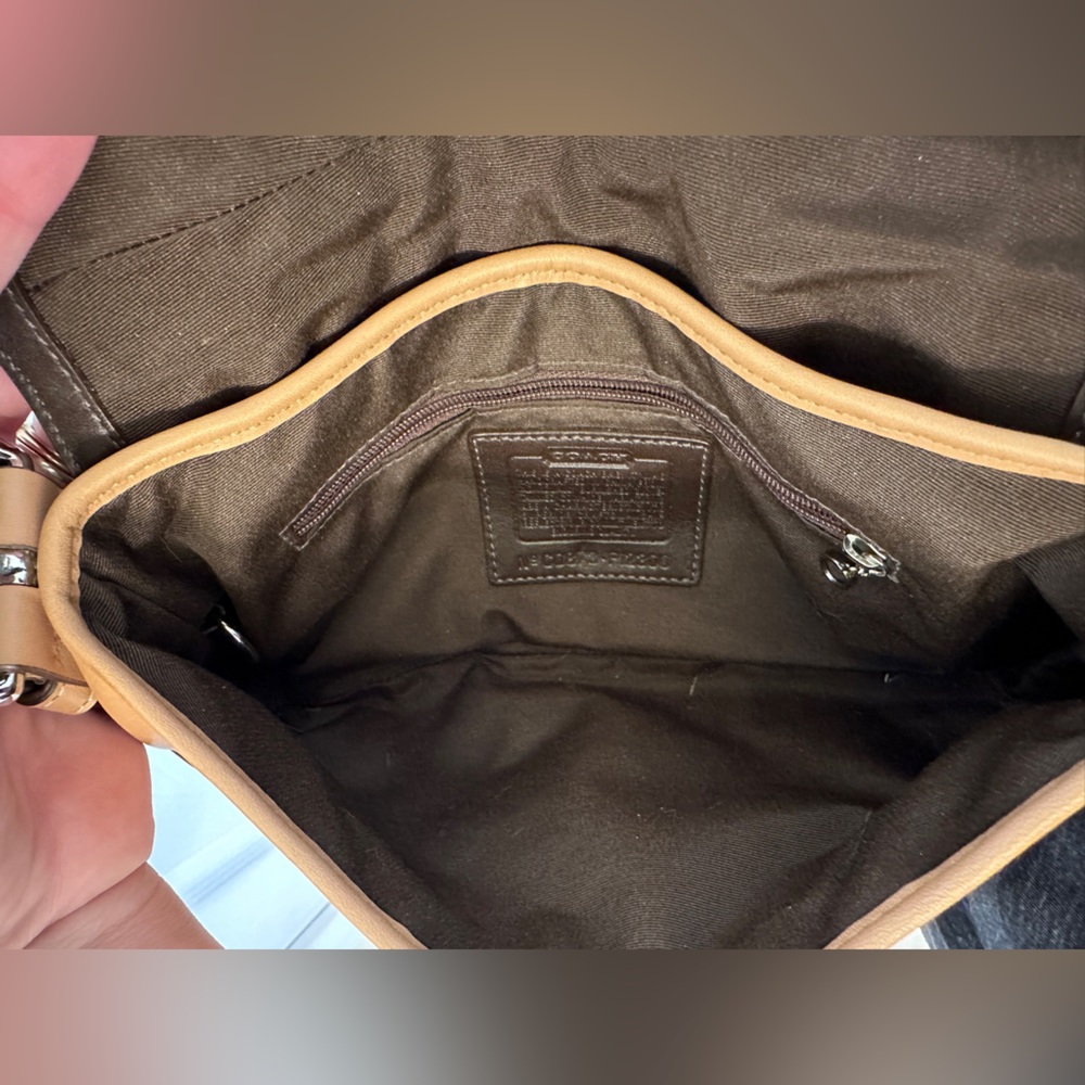 Authentic Coach Purse - Picture 11 of 17